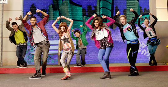 File:Shake It Up Cast.png