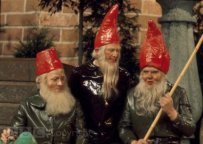 File:Gnomes of Dulwich 7.jpg