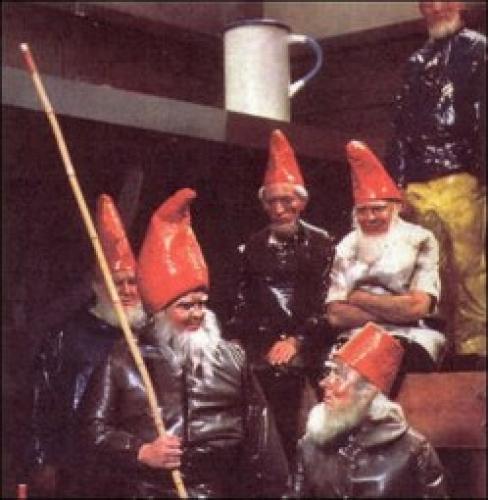 File:Gnomes of Dulwich 8.jpg