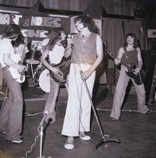Iron Maiden 1976 Cart & Horses.jpeg