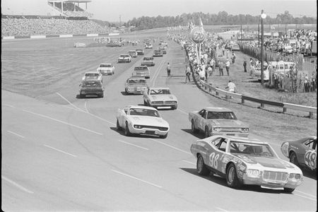 James Hylton (48) and Richard D. Brown (98) leading the pack.