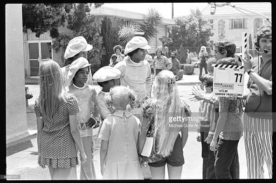 Another still of the Brady kids meeting The Jackson 5 and the filmmakers.