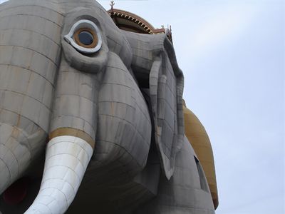 Photo used to depict Lucy the Elephant.