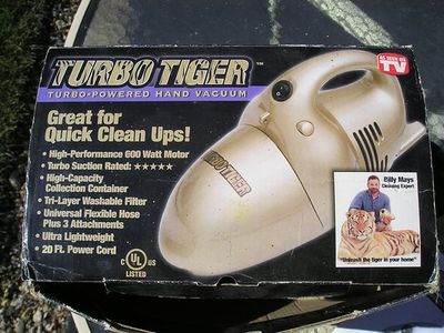 The original Turbo Tiger's box with Mays' endorsement at the bottom right corner.