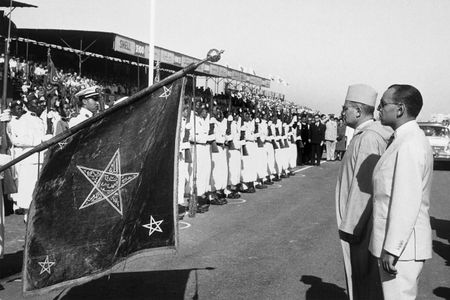 Sultan Mohammed V, alongside future King Hassan II, open the circuit.